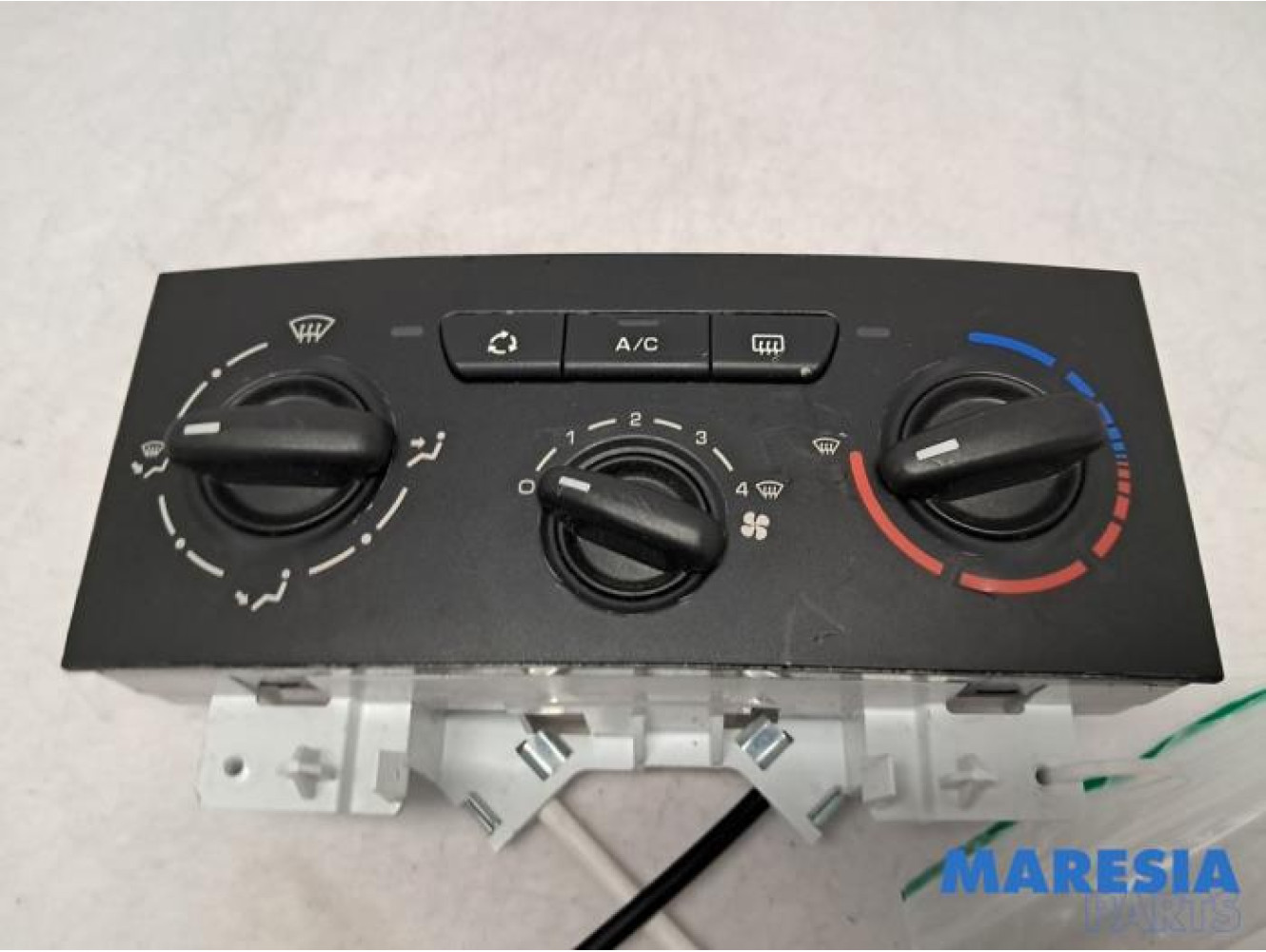 Peugeot - Partner - Panneau de commandes chauffage