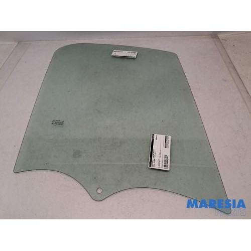 Opel - Vivaro - Door window 2-door, right