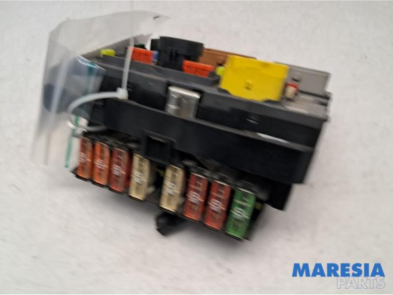 Peugeot - Partner - Fuse box