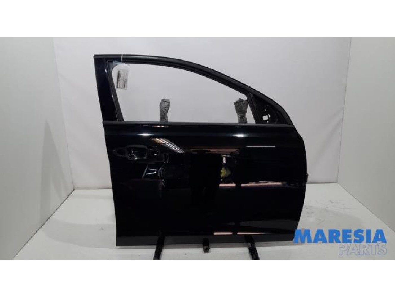 Peugeot - 308 - Front door 4-door, right