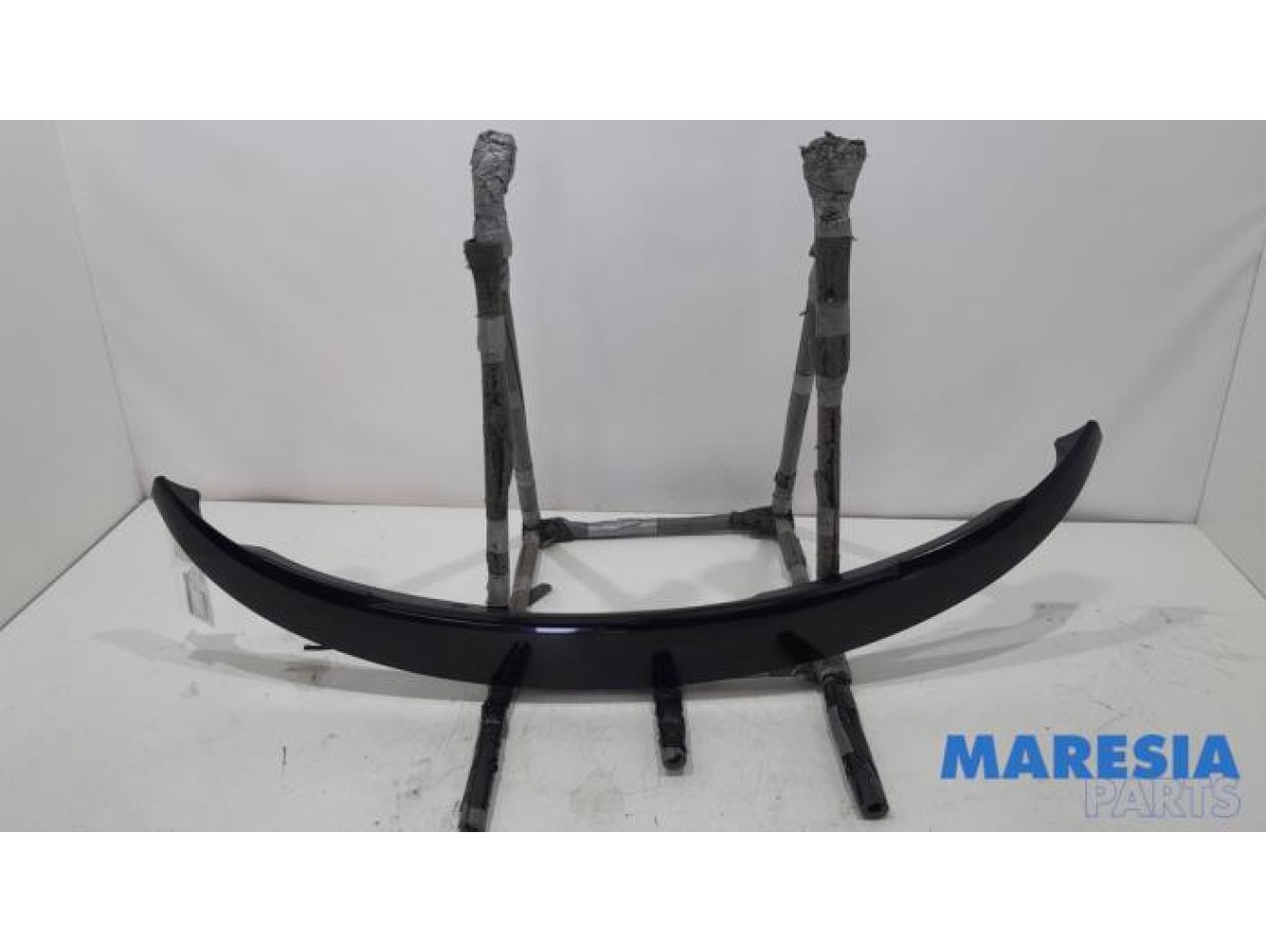 Renault - Scenic - Cowl top grille