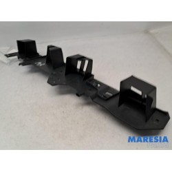 Peugeot - 208 - Rear bumper bracket central