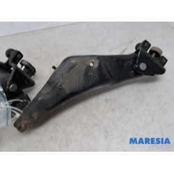Peugeot - Partner - Sliding door roller, right