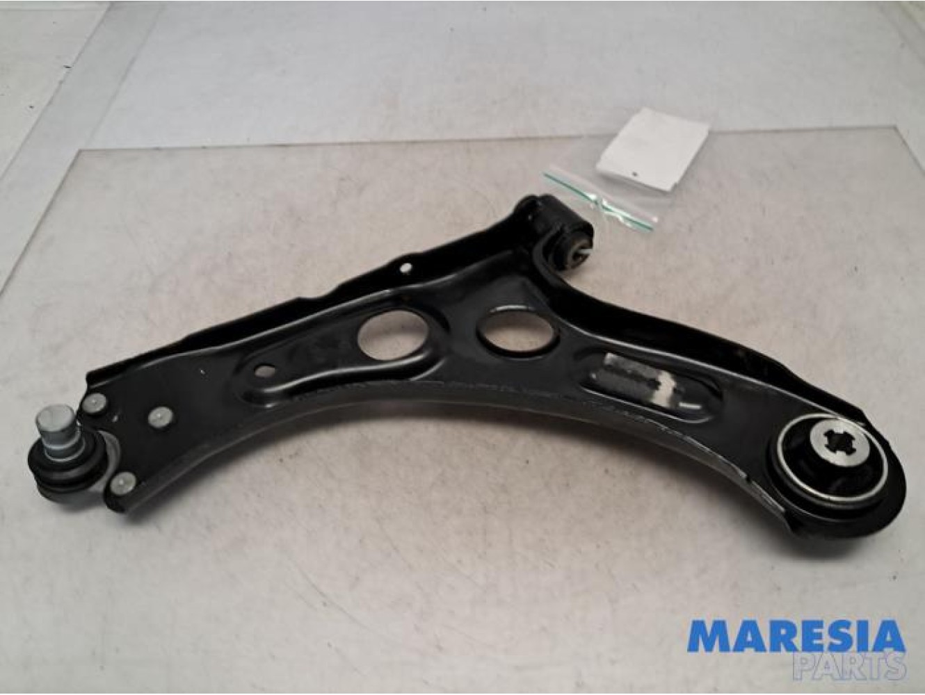 Peugeot - 208 - Front lower wishbone, left