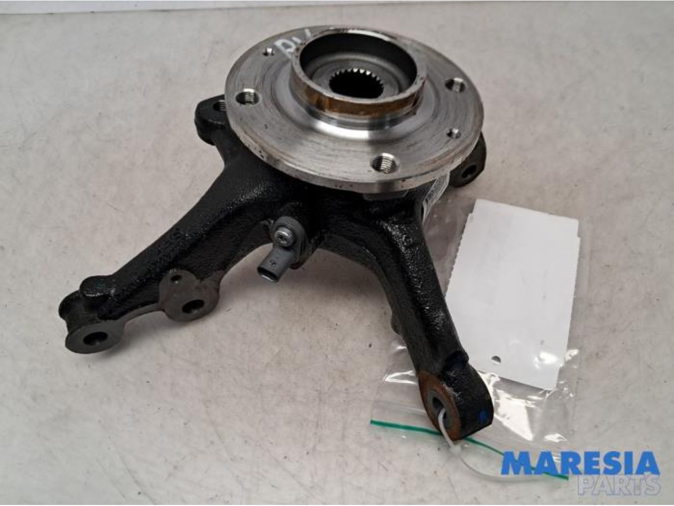 Peugeot - 208 - Knuckle, front right