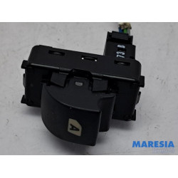 Peugeot - Partner - Multi-functional window switch