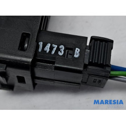Peugeot - Partner - Multi-functional window switch