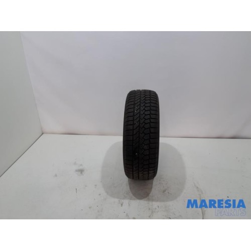 Peugeot - 308 - Winter tyre