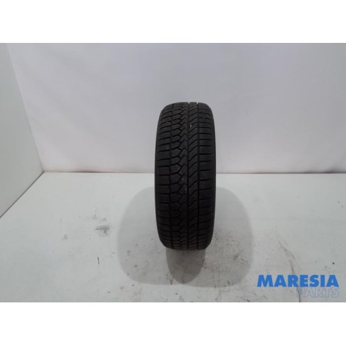 Peugeot - 308 - Winter tyre