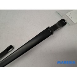 Peugeot - 208 - Front wiper arm