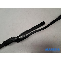 Peugeot - 208 - Front wiper arm