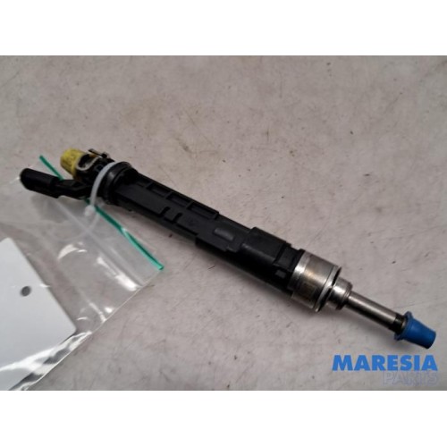 Renault - Scenic - Injector (petrol injection)