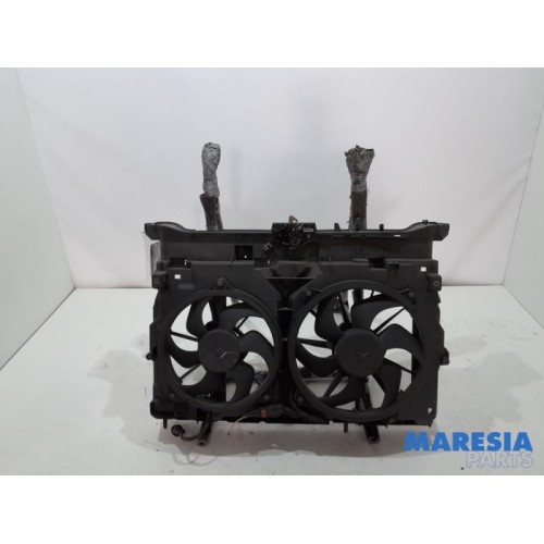 Toyota - Pro-Ace - Fan motor