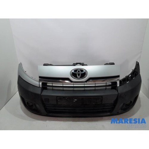 Toyota - Pro-Ace - Front bumper