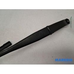 Alfa Romeo - Giulietta - Front wiper arm