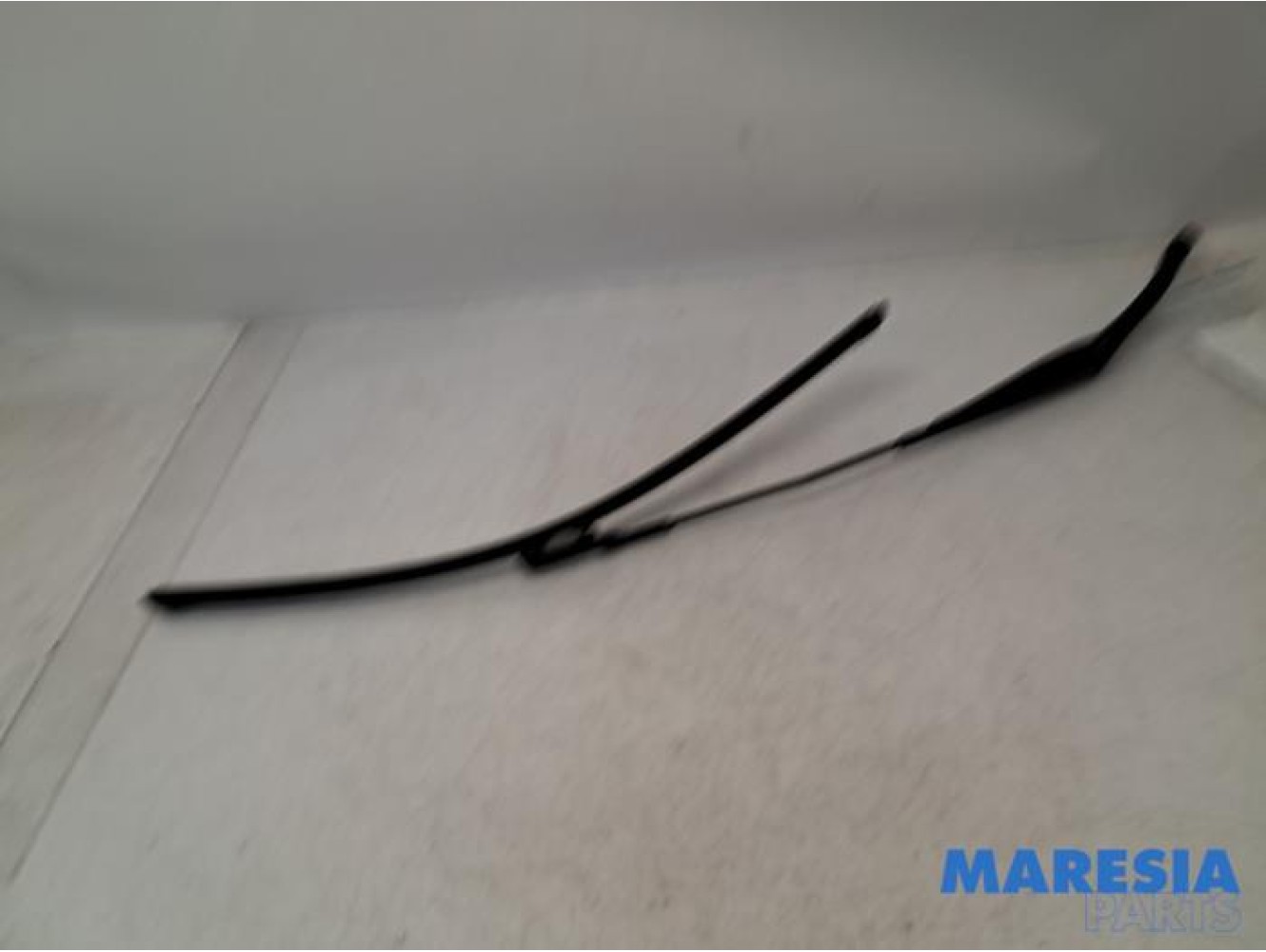 Alfa Romeo - Giulietta - Front wiper arm