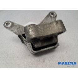Alfa Romeo - Giulietta - Versnellingsbak Steun