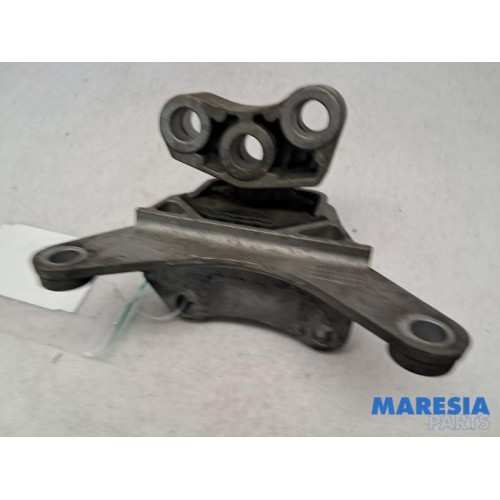 Alfa Romeo - Giulietta - Gearbox mount