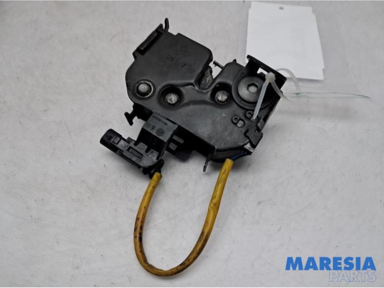 Alfa Romeo - Giulia - Bonnet lock mechanism