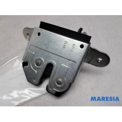 Fiat - Panda - Tailgate lock mechanism