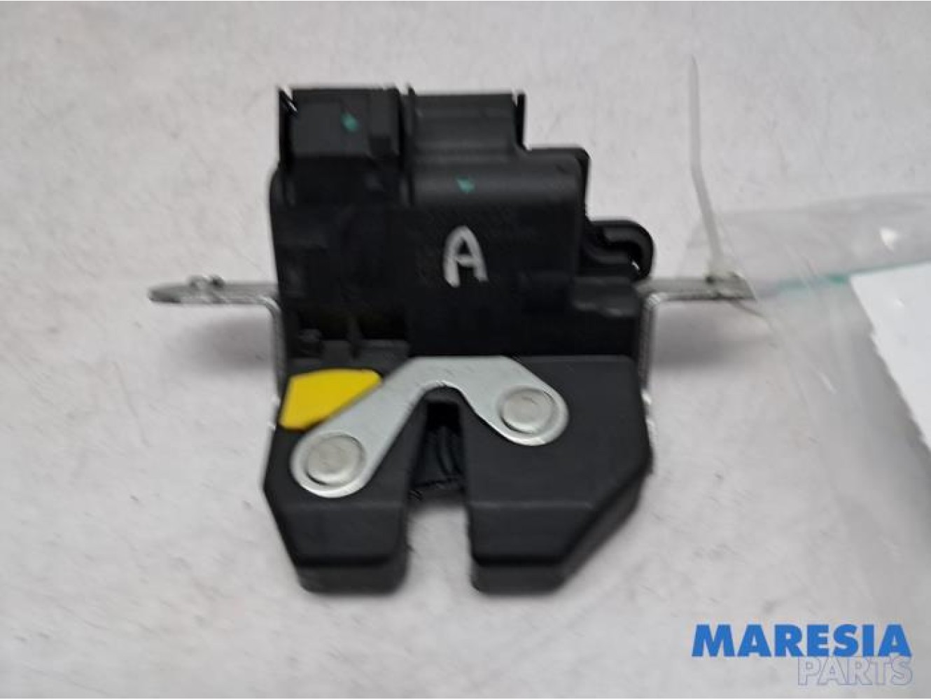 Fiat - Panda - Tailgate lock mechanism