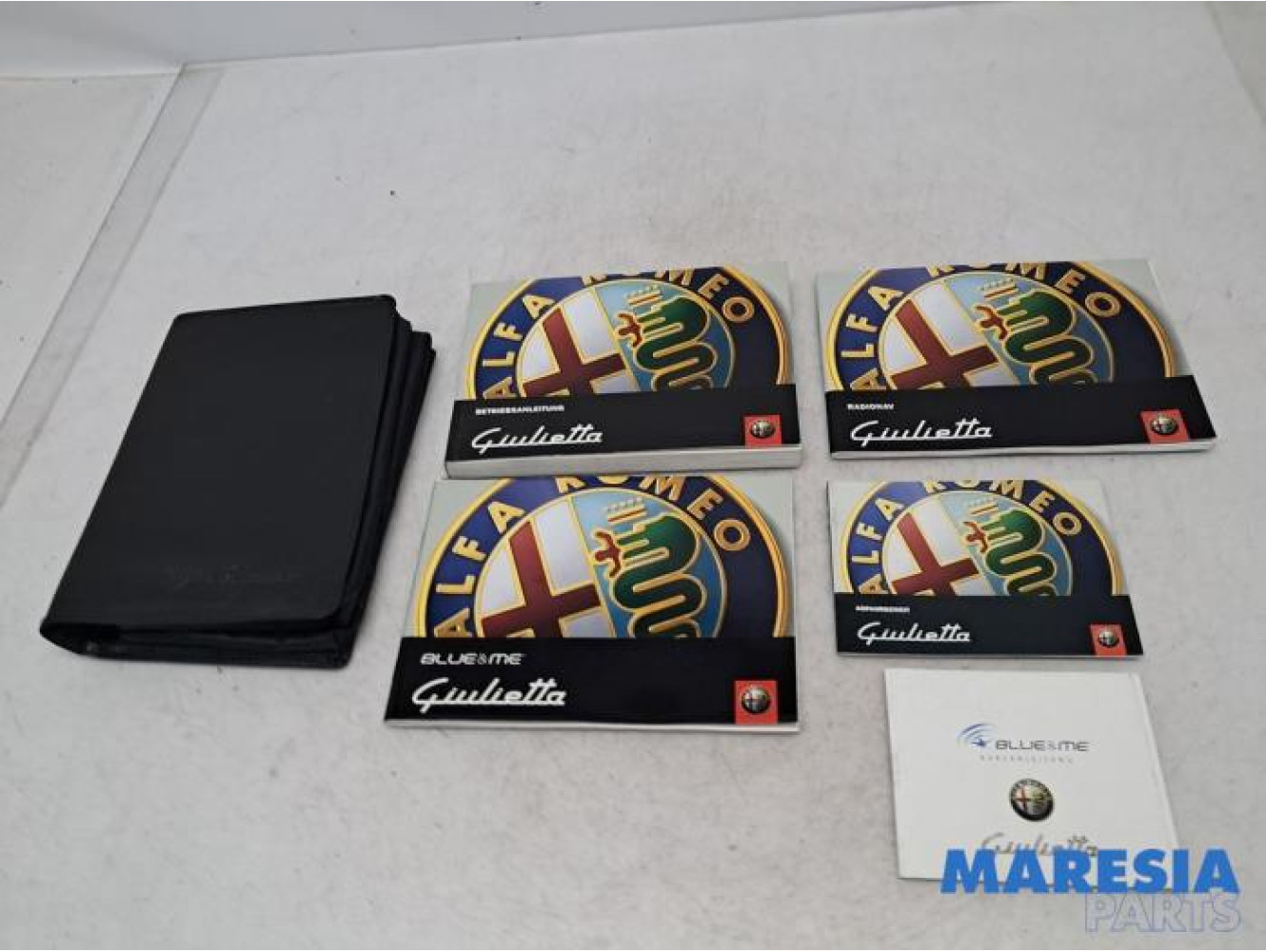 Alfa Romeo - Giulietta - Instruction Booklet