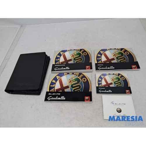 Alfa Romeo - Giulietta - Instruction Booklet