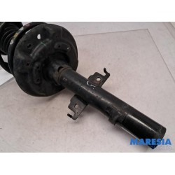 Renault - Scenic - Front shock absorber rod, right