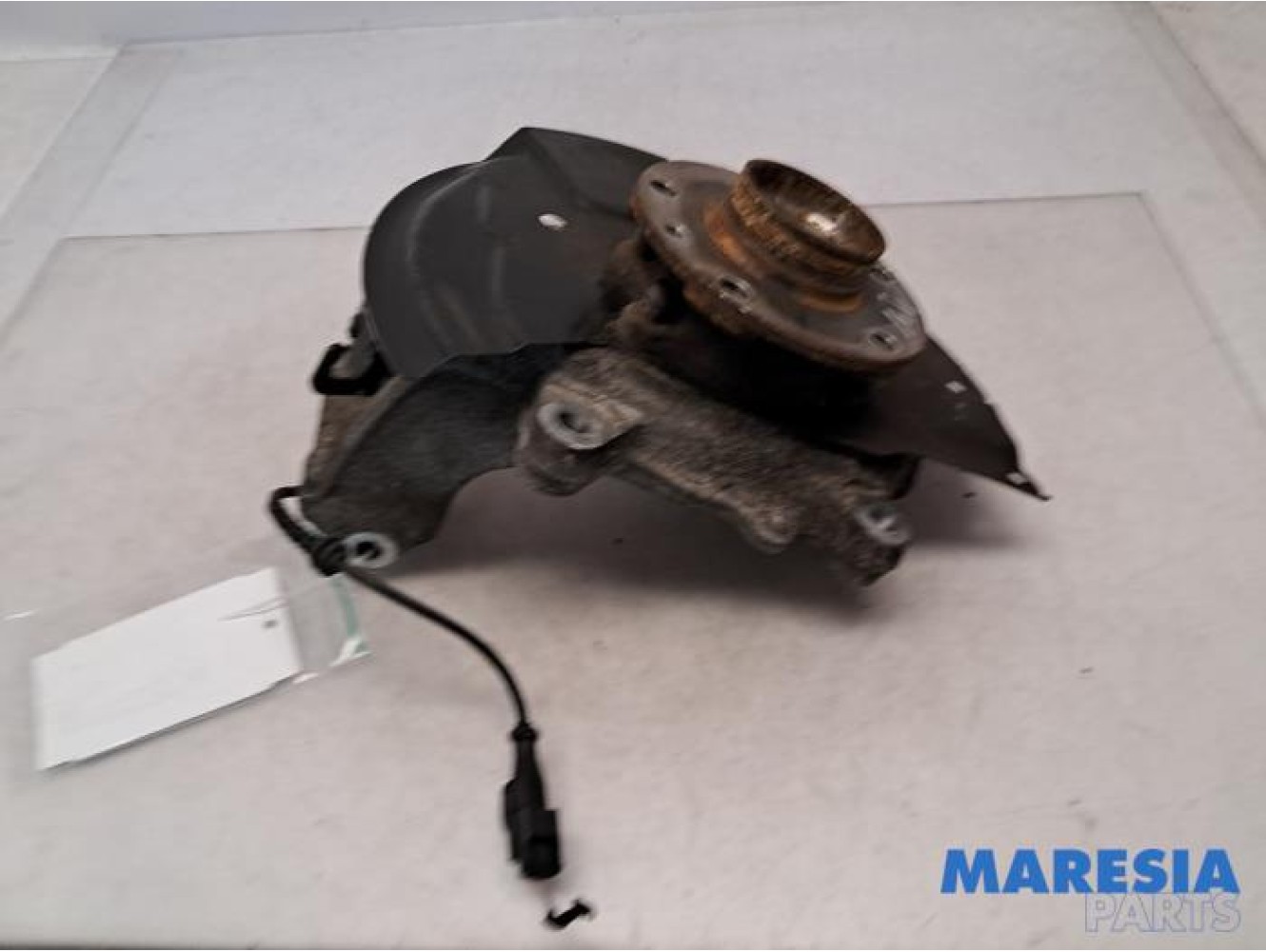 Renault - Scenic - Knuckle, front left