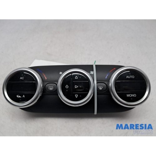 Alfa Romeo - Giulietta - Panneau de commandes chauffage