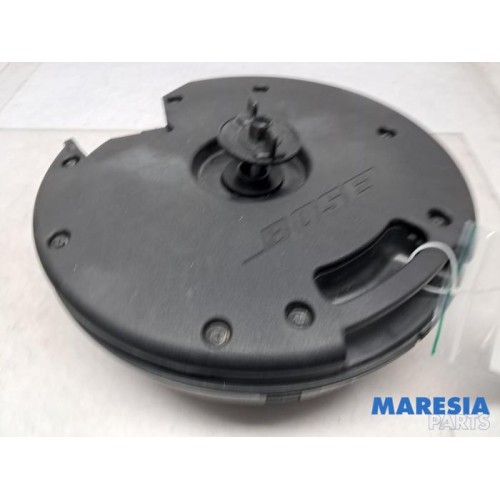 Alfa Romeo - Giulietta - Subwoofer