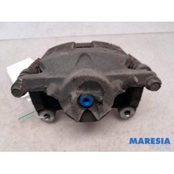 Renault - Scenic - Front brake calliper, right