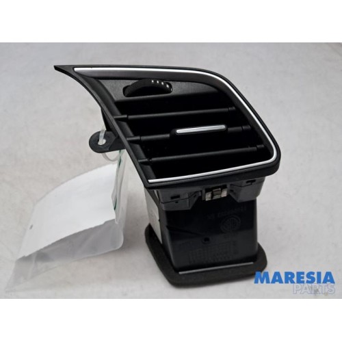Alfa Romeo - Giulietta - Dashboard vent