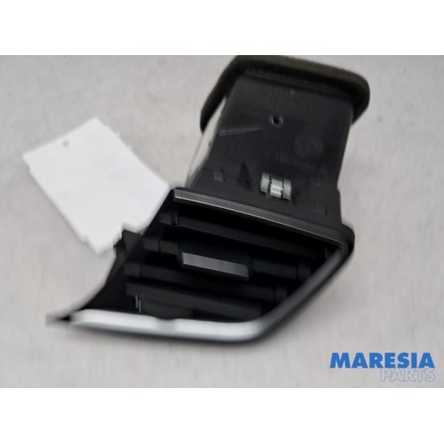 Alfa Romeo - Giulietta - Dashboard vent
