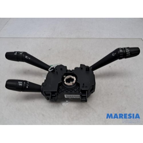 Alfa Romeo - Giulietta - Steering column stalk
