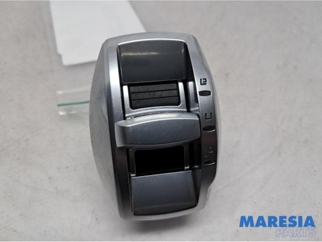 Alfa Romeo - Giulietta - Automatic gear selector
