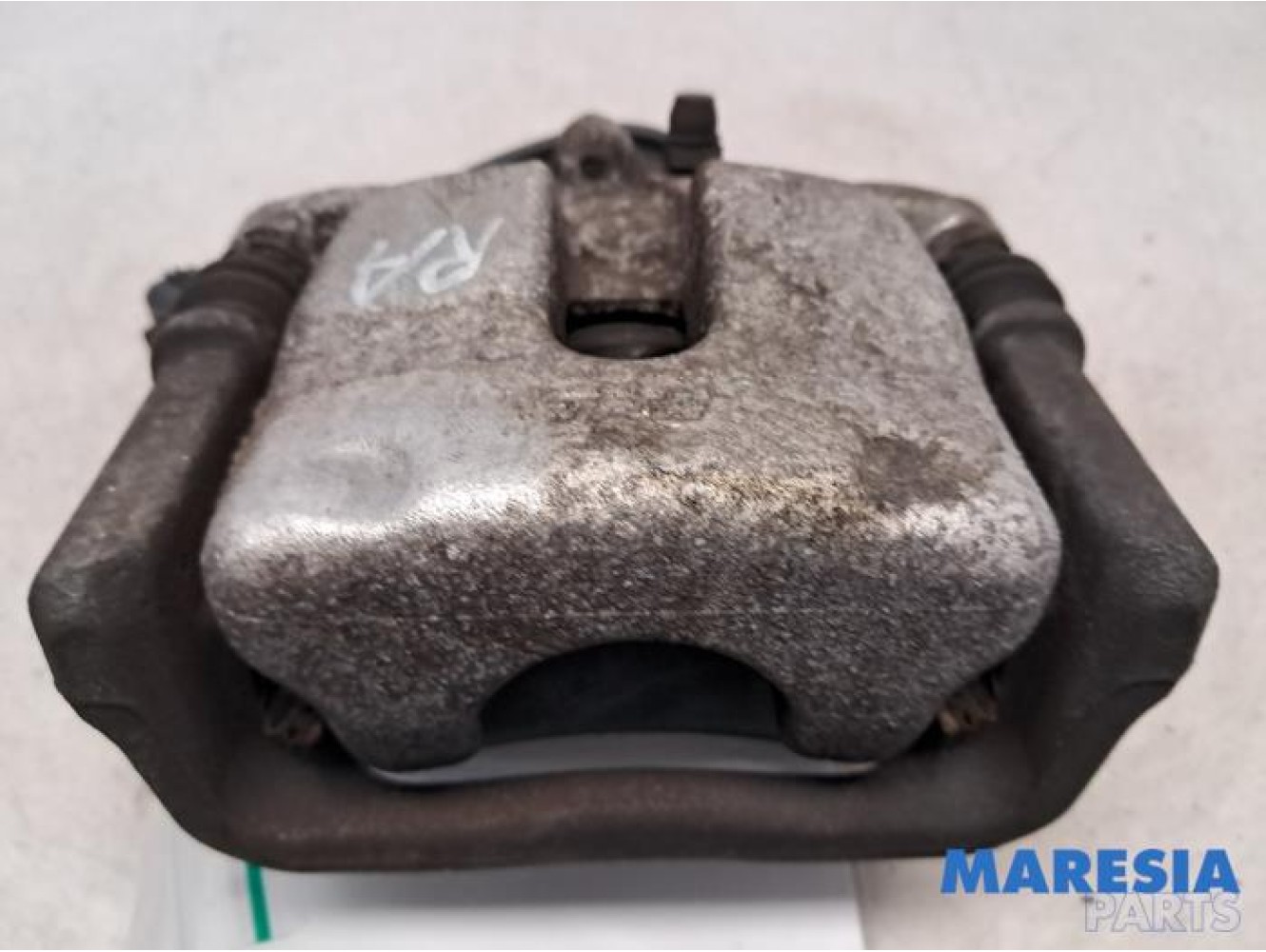 Renault - Scenic - Rear brake calliper, right