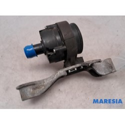 Renault - Scenic - Additional water pump