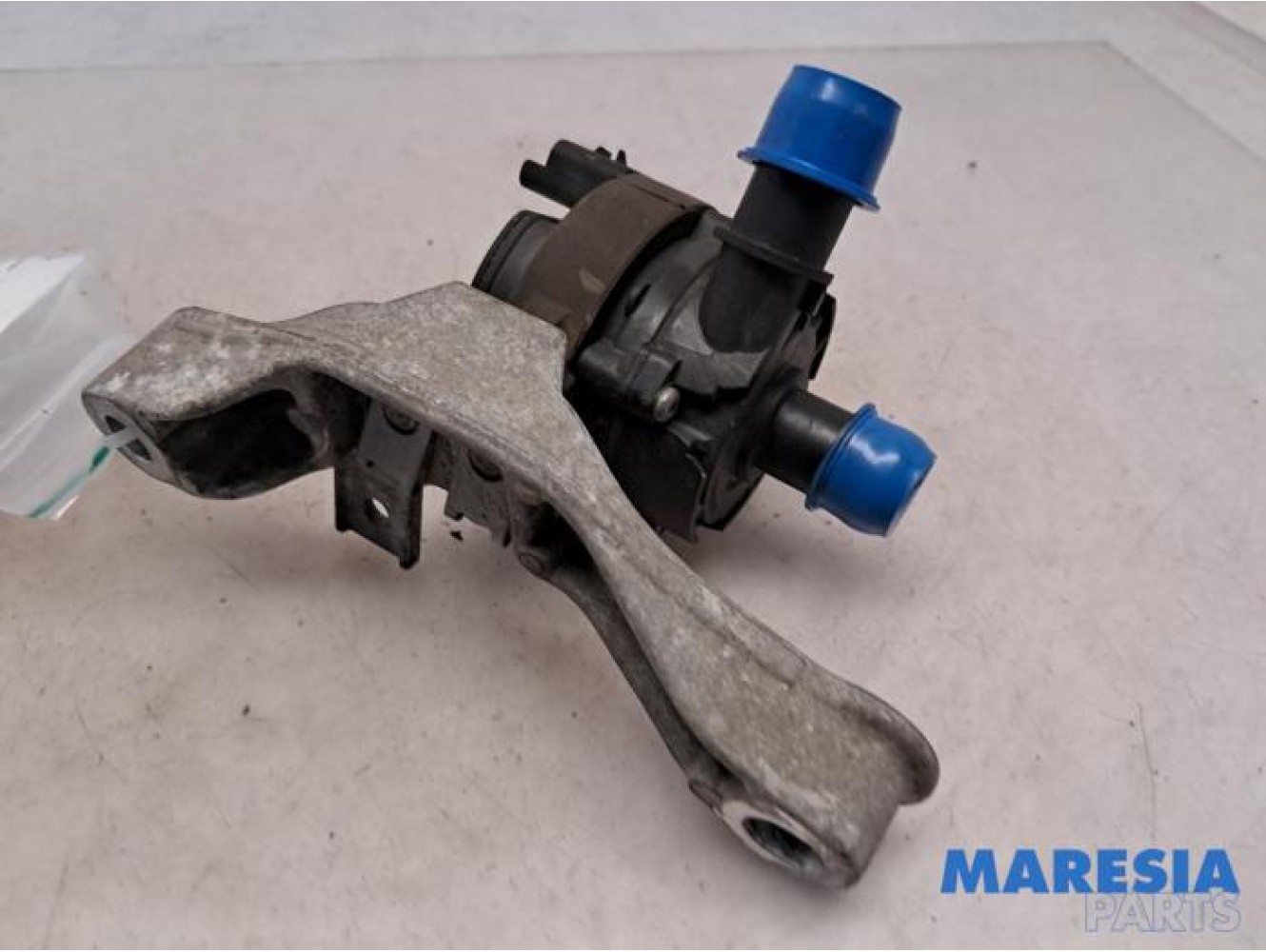 Renault - Scenic - Additional water pump