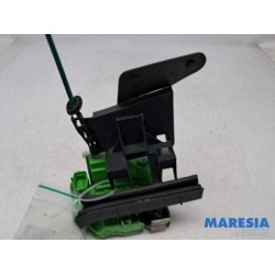 Alfa Romeo - Giulietta - Front door lock mechanism 4-door, right