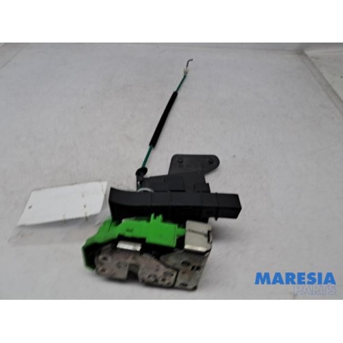 Alfa Romeo - Giulietta - Front door lock mechanism 4-door, right