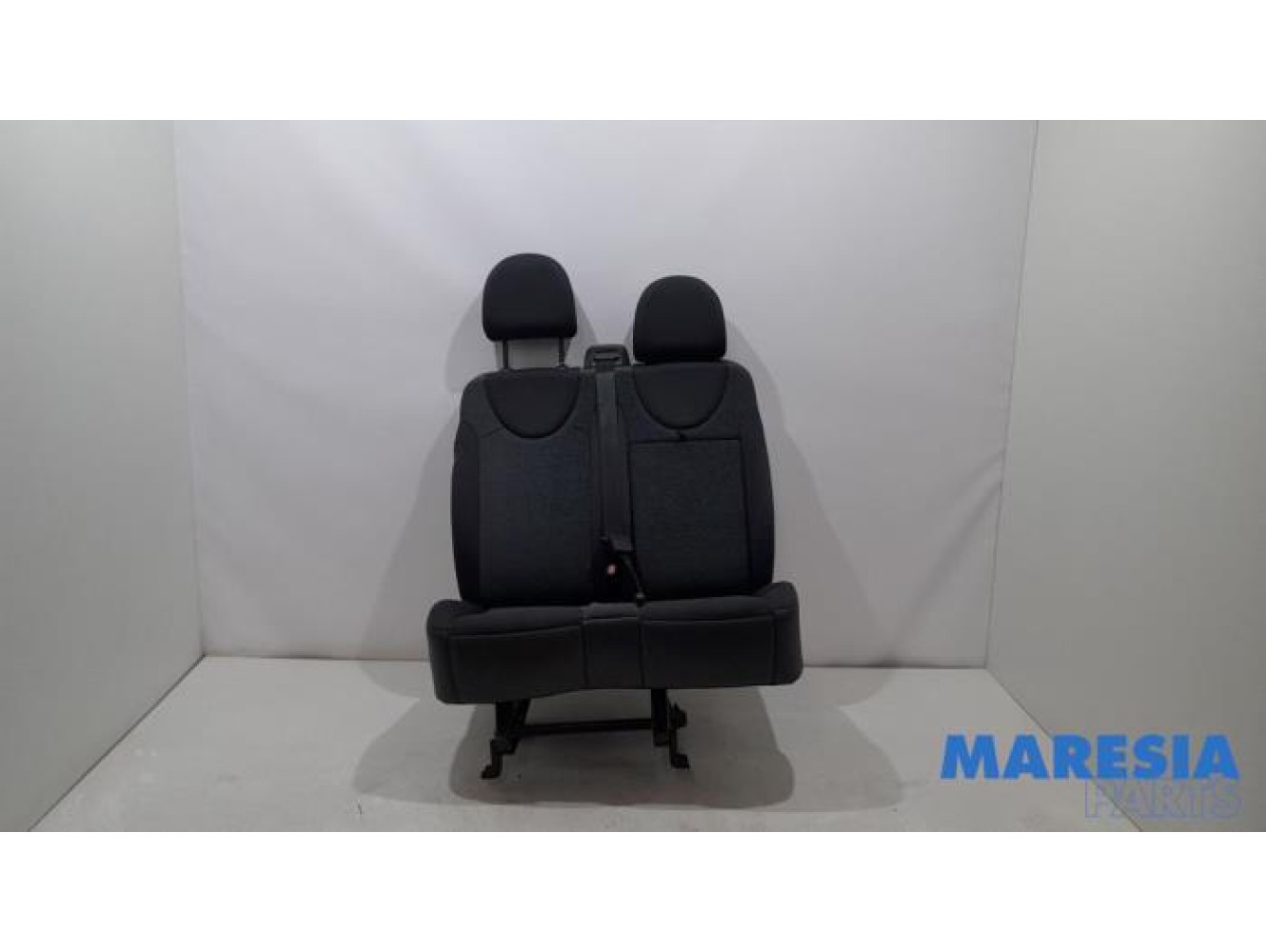 Toyota - Pro-Ace - Banquette avant droit