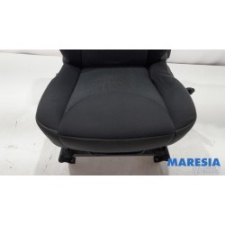 Toyota - Pro-Ace - Sitz links