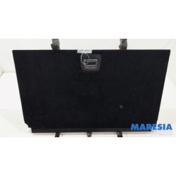 Renault - Talisman - Floor panel load area