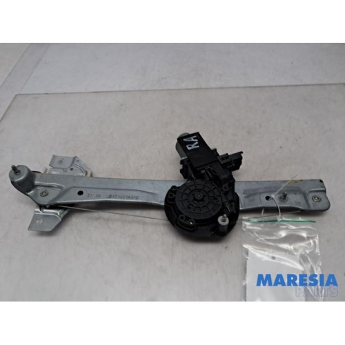 Renault - Scenic - Rear door window mechanism 4-door, right