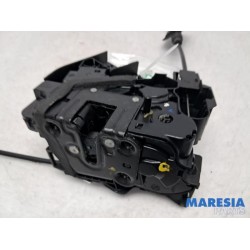 Renault - Scenic - Rear door lock mechanism 4-door, left
