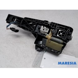 Renault - Scenic - Front door handle 4-door, right