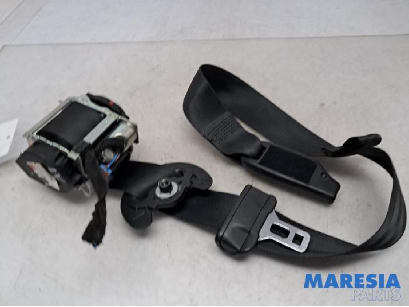Renault - Scenic - Front seatbelt, left