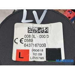 Renault - Scenic - Front seatbelt, left