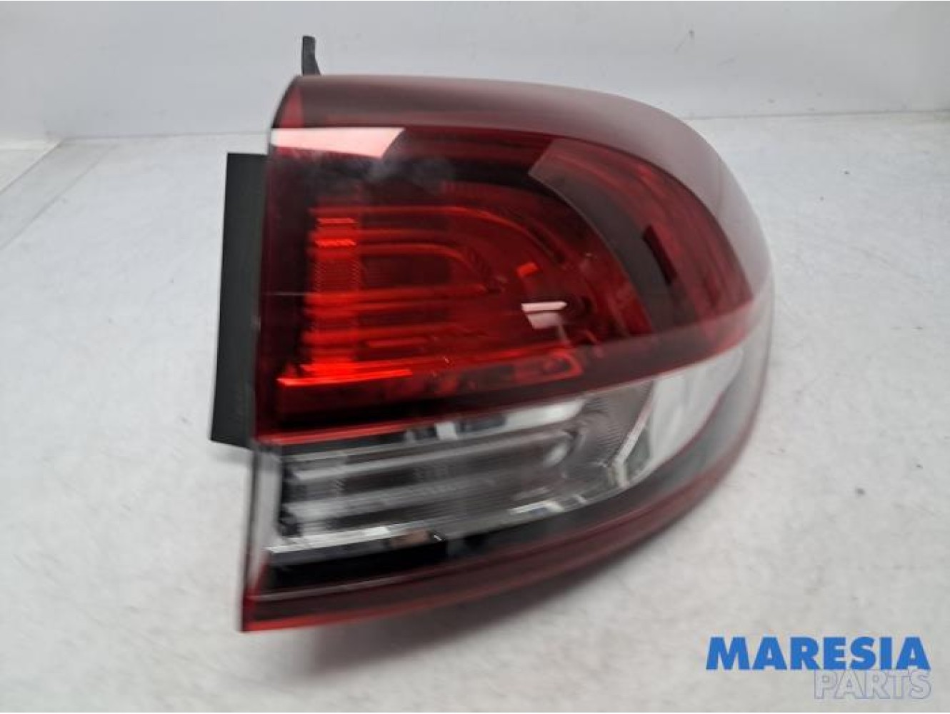 Renault - Scenic - Taillight, right